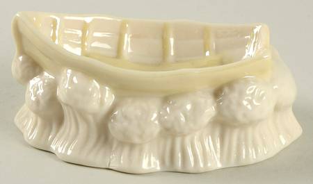 Smoking Accessories Boat Shape Ashtray