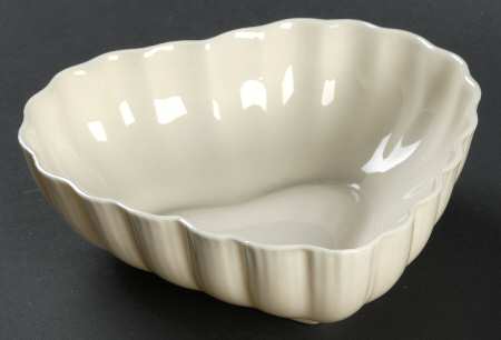 Leaf, Shell & Heart Shaped Plates 5'' Heart Shaped Bowl