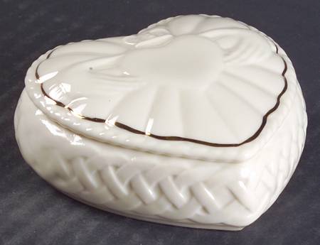 Claddagh Collection Heart Shape Box & Lid