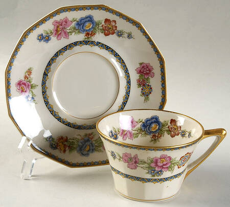 CHF380 Flat Cup & Saucer Set