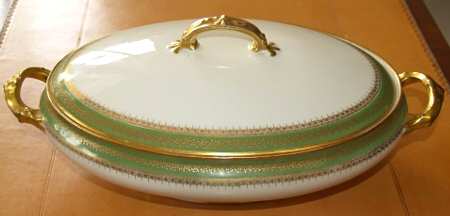 CHF402 Oval Covered Vegetable