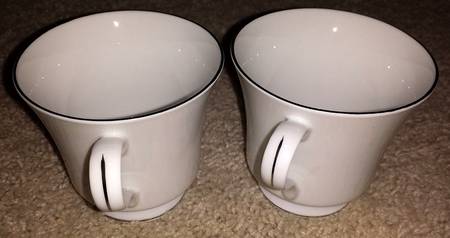 YSH3 Footed Cup