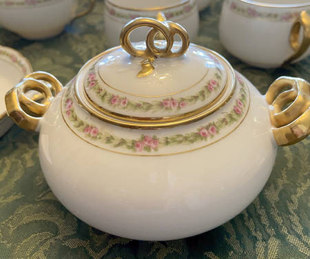 CHF404 Sugar Bowl & Lid