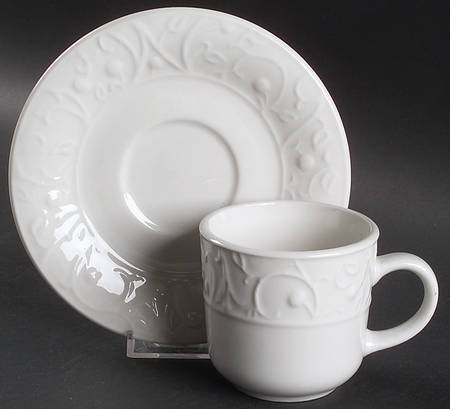 Tanglewood Flat Cup & Saucer Set by The Cellar (China)