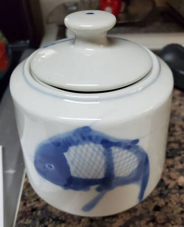 CX21 Small Storage Jar & Lid
