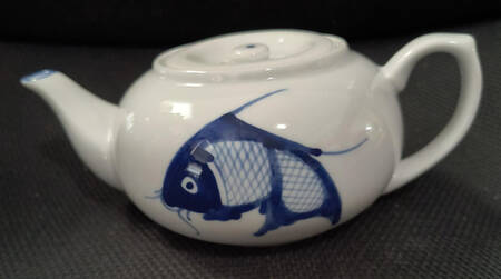 CX21 Small Teapot & Lid
