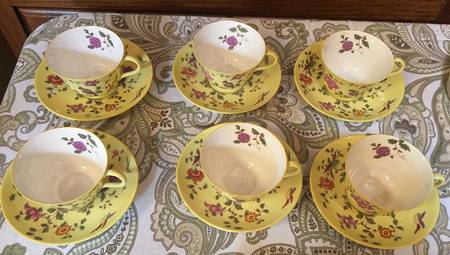 CRS52 Footed Cup & Saucer Set