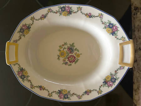CHF424 9" Oval Vegetable Bowl