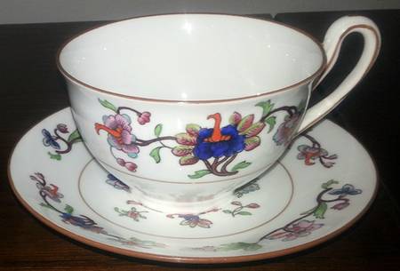 Flower Pot (Brown Trim, Scalloped) Footed Cup & Saucer Set