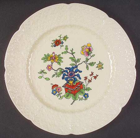 Flower Pot (Cream) by Coalport