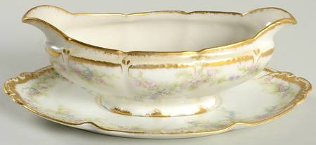 CHF429 Gravy Boat & Underplate