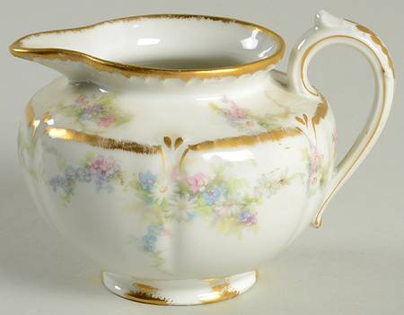 CHF429 Creamer
