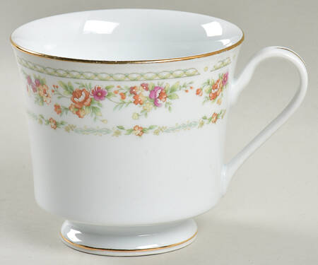 CX26 Footed Cup