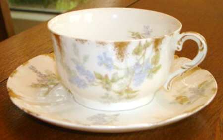 Schleiger 1291-2 Flat Cup & Saucer Set