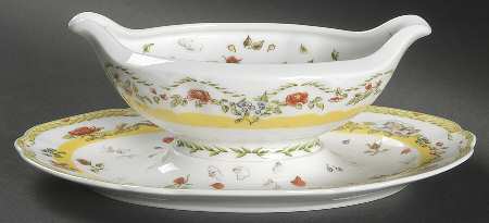 Jardins De Paradis Gravy Boat with Attached Underplate