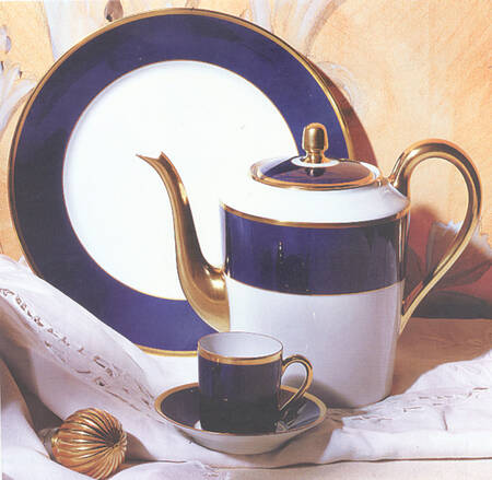 Arc En Ciel Ambassade Blue Coffee Pot & Lid