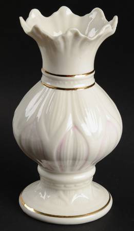 Vases Lotus Spill Vase