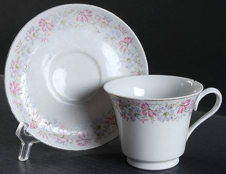 Roulette Footed Cup & Saucer Set
