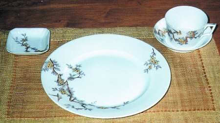 CAR68 Flat Cup & Saucer Set