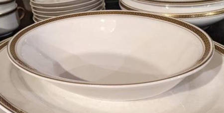 CNZ1 9" Oval Vegetable Bowl
