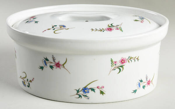 Versailles (Smooth) 1.5 Quart Oval Covered Casserole