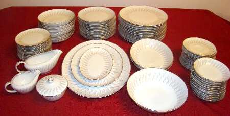 Rhythm 10" Round Vegetable Bowl
