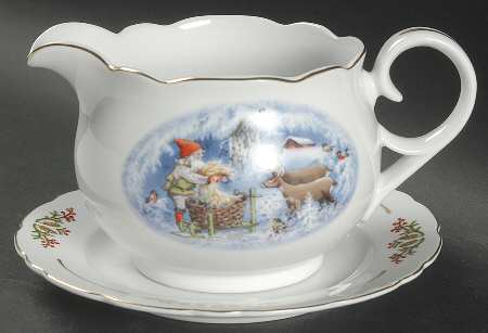 Old Fashioned Christmas Round Gravy Boat/Attached Underplate