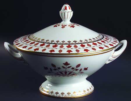 Matignon Rust Tureen &  Lid