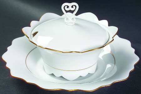 Samoa Gold (Gold Trim and Verge) Sauce Boat & Lid with Underplate