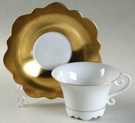 Pleine Aile Or Flat Cup & Saucer Set