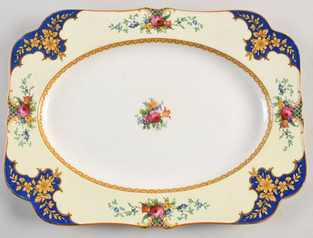 Westminster (Square, Scalloped) 14" Oval Serving Platter