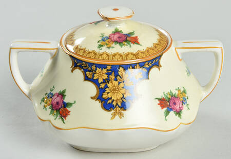 Westminster (Square, Scalloped) Sugar Bowl & Lid