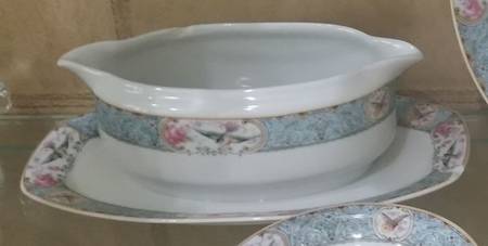 CWX2 Gravy Boat with Attached Underplate
