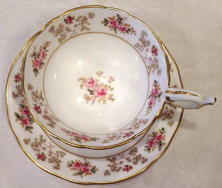 5959 Footed Cup & Saucer Set