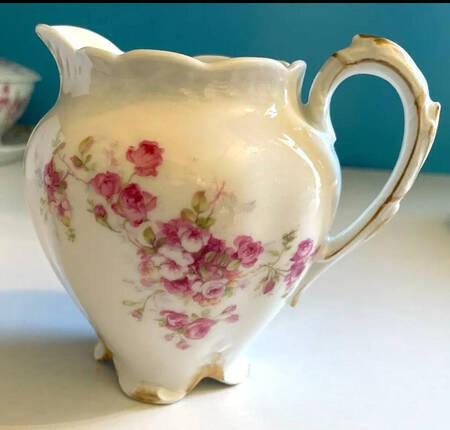 CHF566 Creamer
