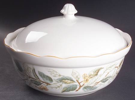 Summer Grove Round Covered Vegetable