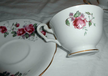 CN6 Footed Cup