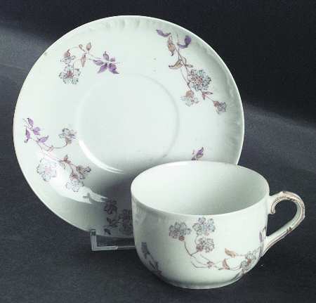 Schleiger 372 Flat Cup & Saucer Set