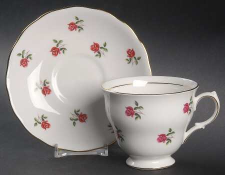 7433 Footed Cup & Saucer Set