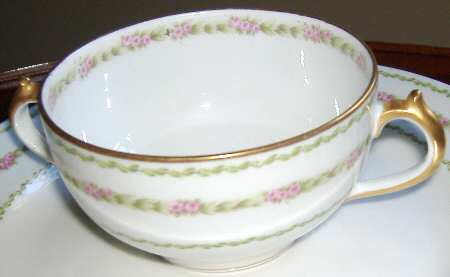 CHF595 Flat Bouillon Cup
