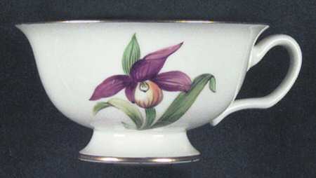 500 Footed Cup by Castleton (USA)