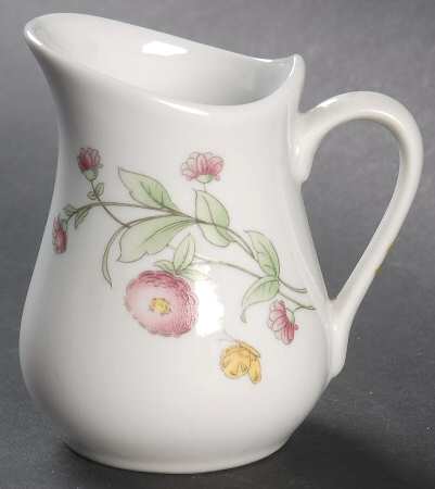 Trellis (Smooth) Mini Creamer
