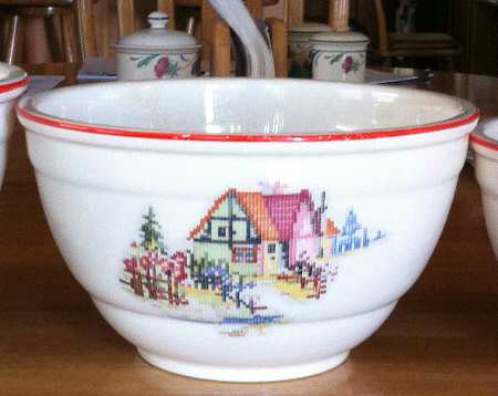 Petit Point House (Red Trim, No Verge) 8" Mixing Bowl