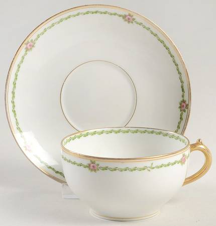 8480 Flat Cup & Saucer Set