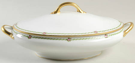 8480 Oval Covered Vegetable
