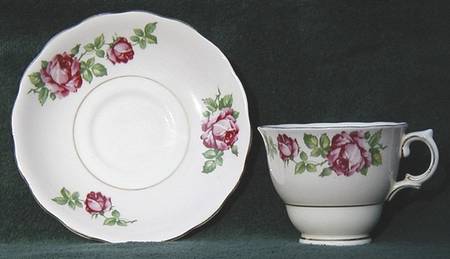 6634 Footed Cup & Saucer Set