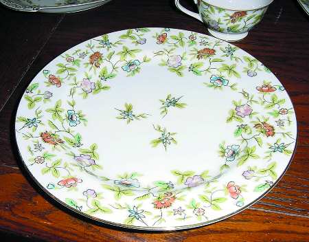 Fantasia (Center Design) Dinner Plate