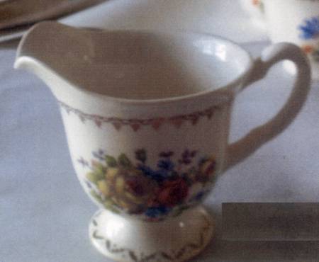 CRO185 Creamer