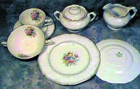 CRD137 Sugar Bowl & Lid