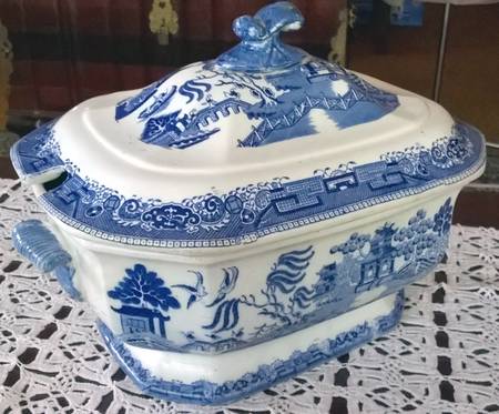 Willow Blue Tureen &  Lid